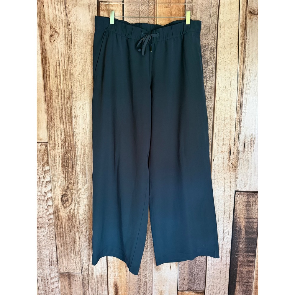 Lululemon On the Fly Wide-Leg Woven Pants Navy Blue Minimalist Versatile Size 12